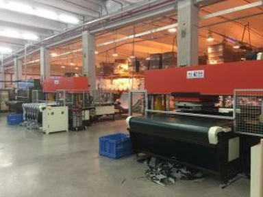 Konveyör Bant Tipi Gezi Kafası Kesim Makinesi, kesme presi